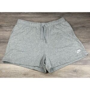 Nike Womens Size 2X Grey DV5086-063 Club Fleece Standard Fit Shorts Mid Rise